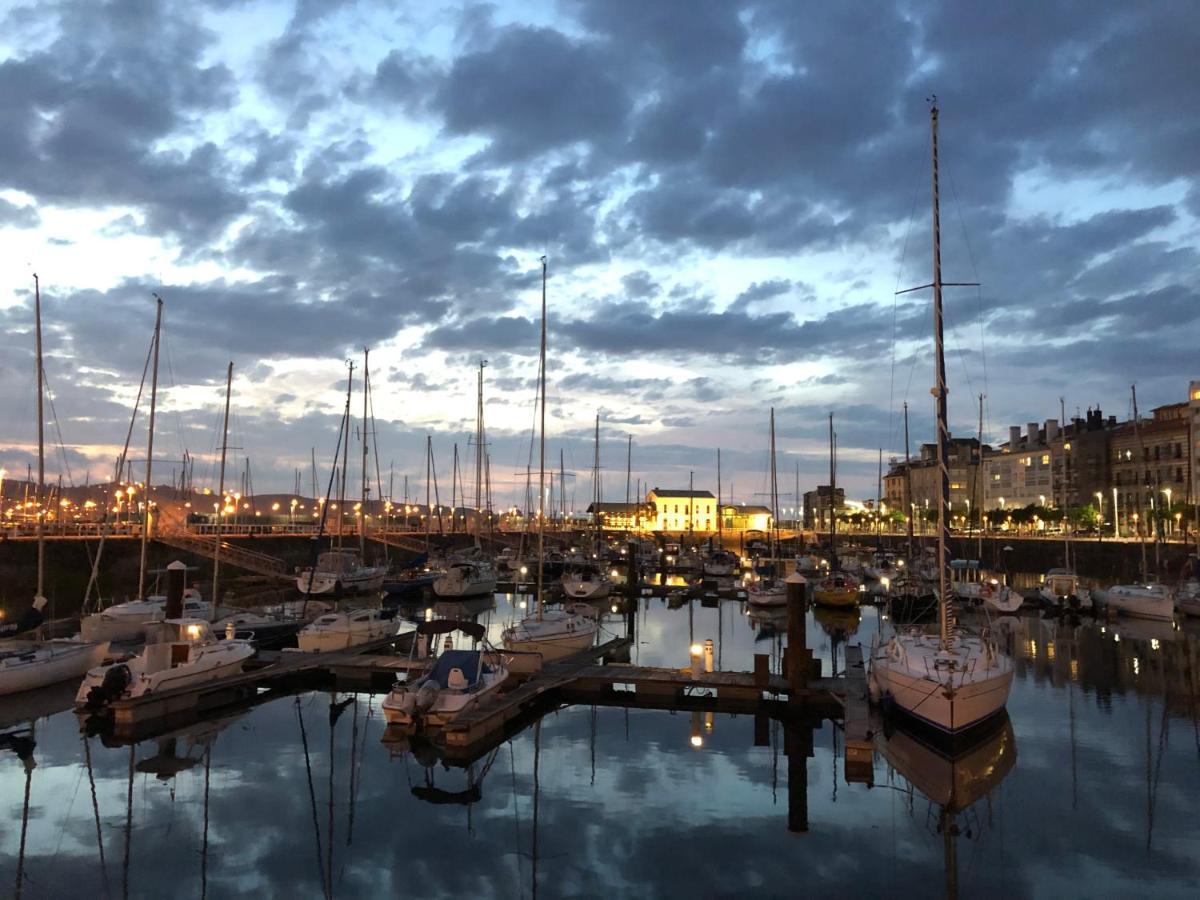 Alojamientos Muelle De Gijón Extérieur photo